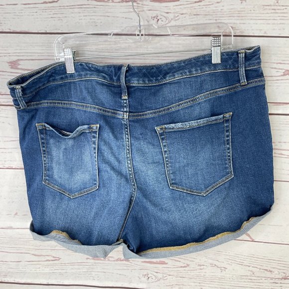 Ava & Viv Women's Blue Denim Power Stretch Midi Roll Cuff Shorts Plus Size 18W - Picture 3 of 9